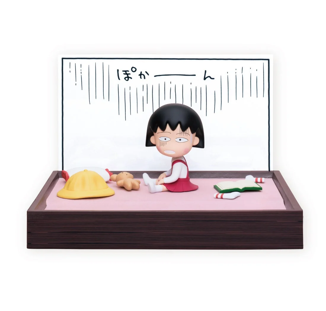 特賞「まる子の部屋」の公式見本。全長約21cmで、台座部分がアクセサリートレイです。高さの公表値ではありません。